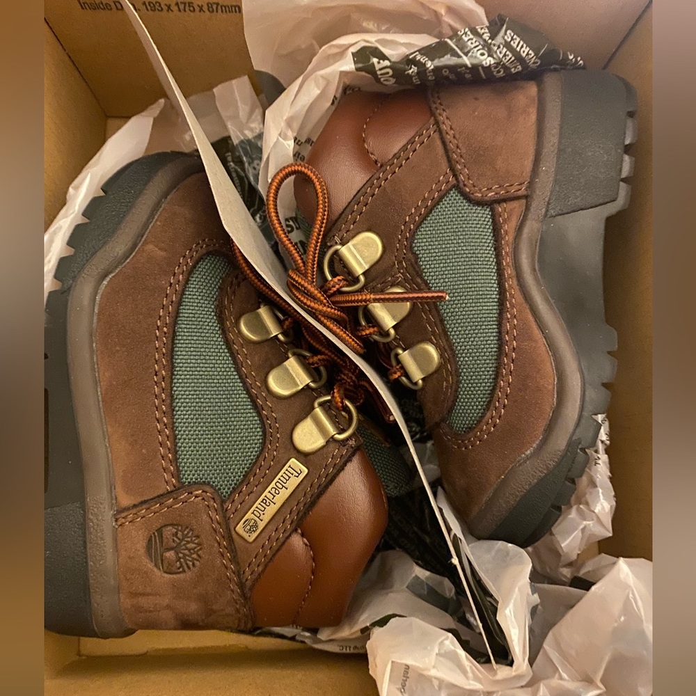 Toddler Timberland field boot- brown and green size 5C